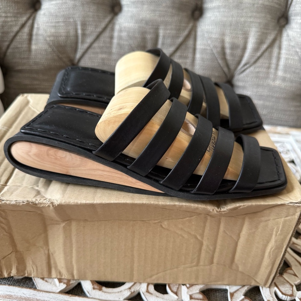 Trippen Black Sandals Shoes Women’s 37 6.5 NEW